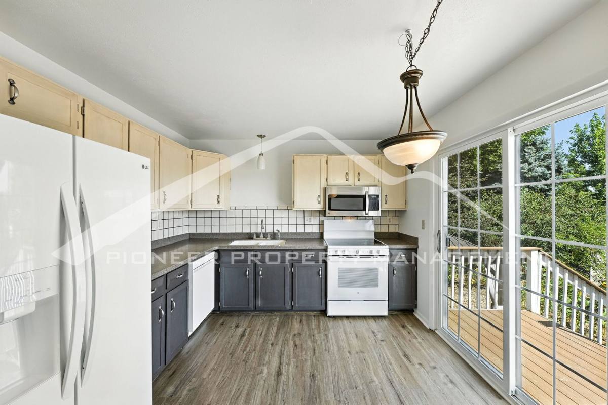 16327 E Brunswick Place, Aurora, CO 80013 - House for Rent - Image 6