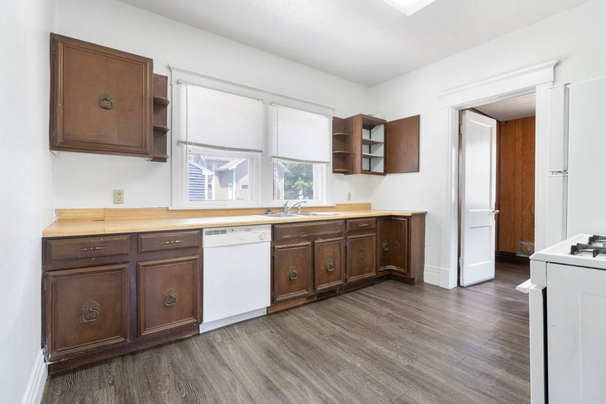 109 W 12th St, Cedar Falls, IA 50613 - House for Rent - Image 5