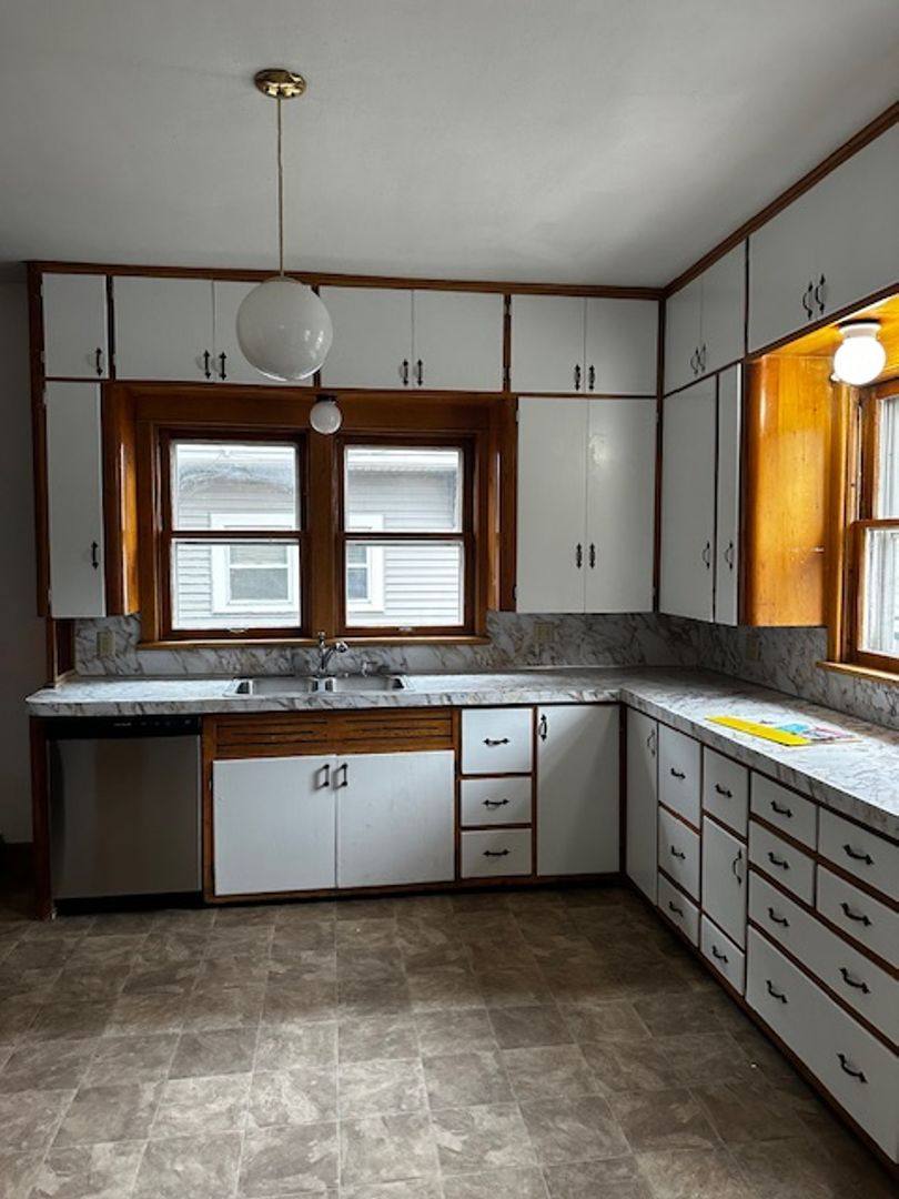1108 Main St, Cedar Falls, IA 50613 - House for Rent - Image 9