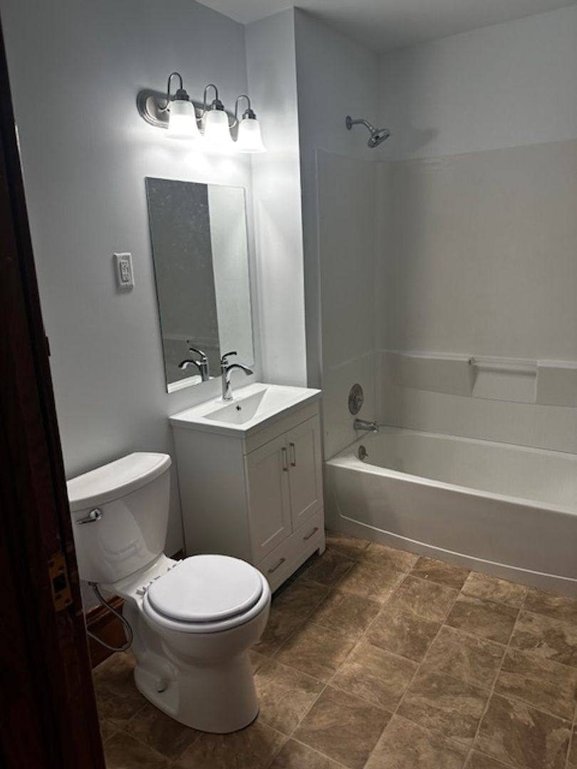 1108 Main St, Cedar Falls, IA 50613 - House for Rent - Image 6