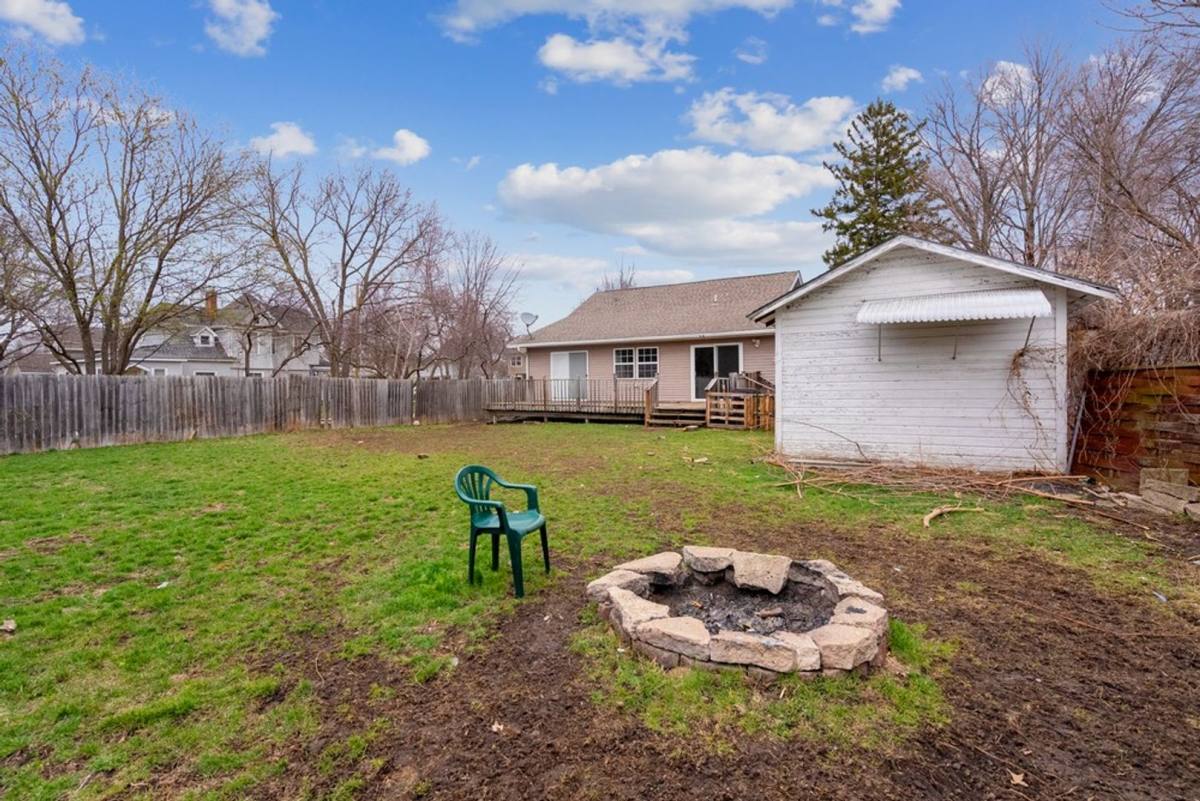 503 Iowa St, Cedar Falls, IA 50613 - House for Rent - Image 6