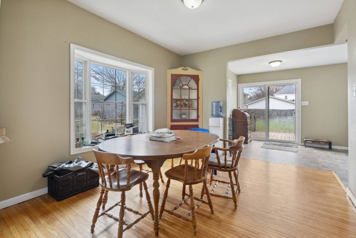 503 Iowa St, Cedar Falls, IA 50613 - House for Rent - Image 9