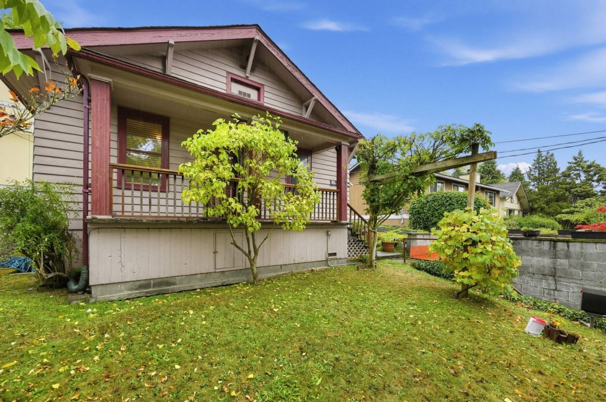 House for rent at 6346 51st Ave S, Seattle, WA 98118