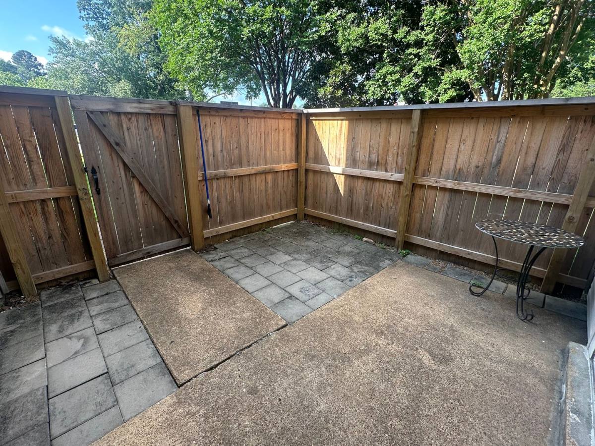 1727 Ridge Oak Place, Memphis, TN 38120 - Townhouse for Rent - Image 3