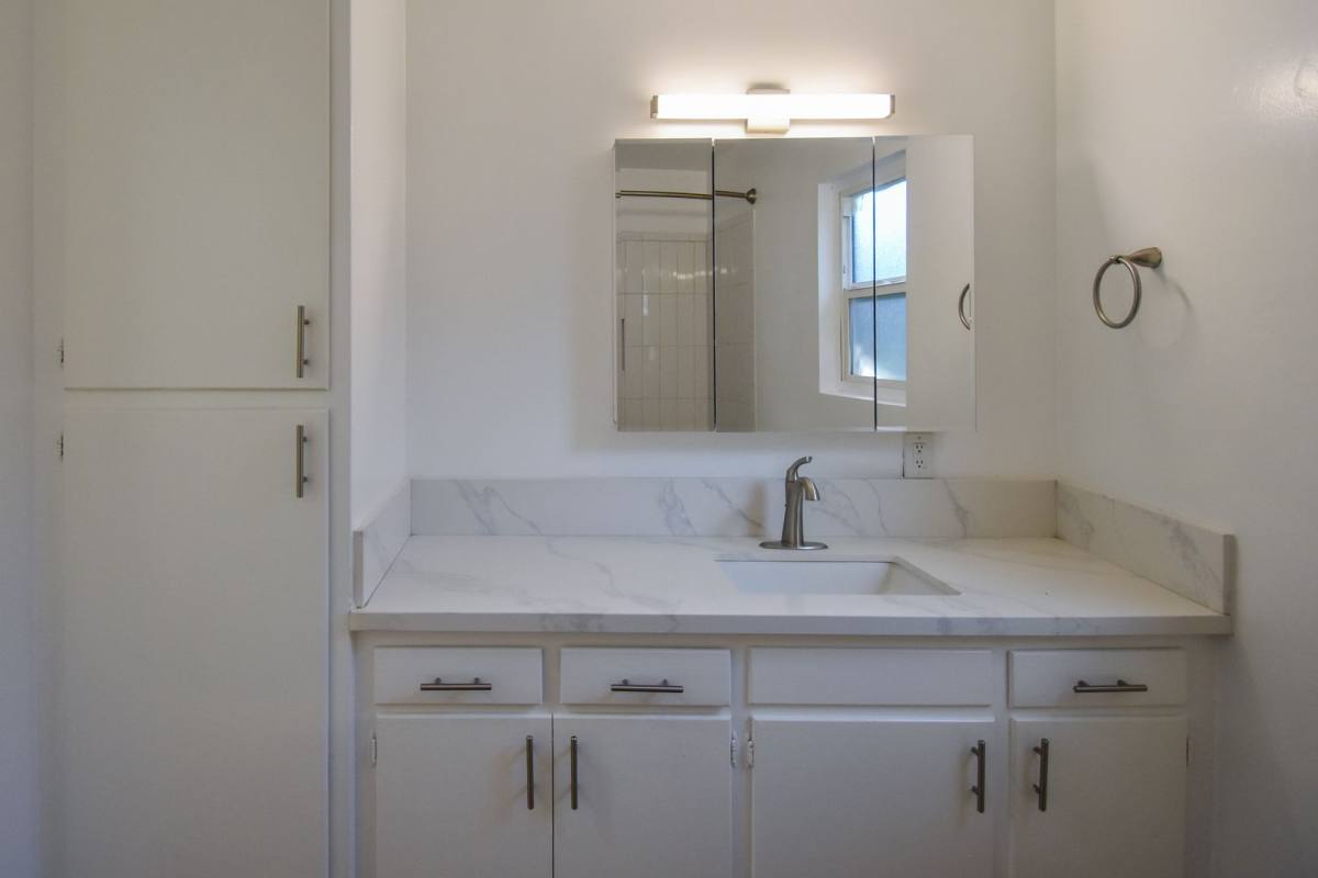 4201-05 Arch Dr, Studio City, CA 91604 - Apartment for Rent - Image 8