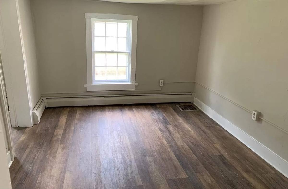 424 E Moler Ave, Martinsburg, WV 25404 - House for Rent - Image 3