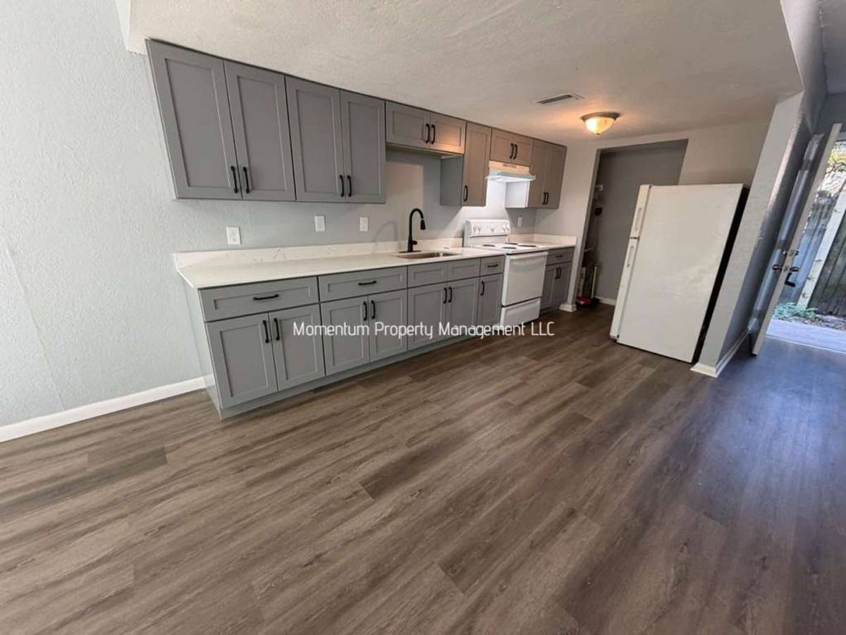 5106 E 28th Ave #B, Tampa, FL 33619 - Apartment for Rent - Image 1