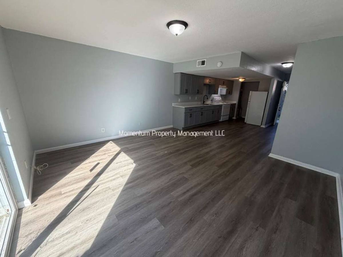 5106 E 28th Ave #B, Tampa, FL 33619 - Apartment for Rent - Image 2
