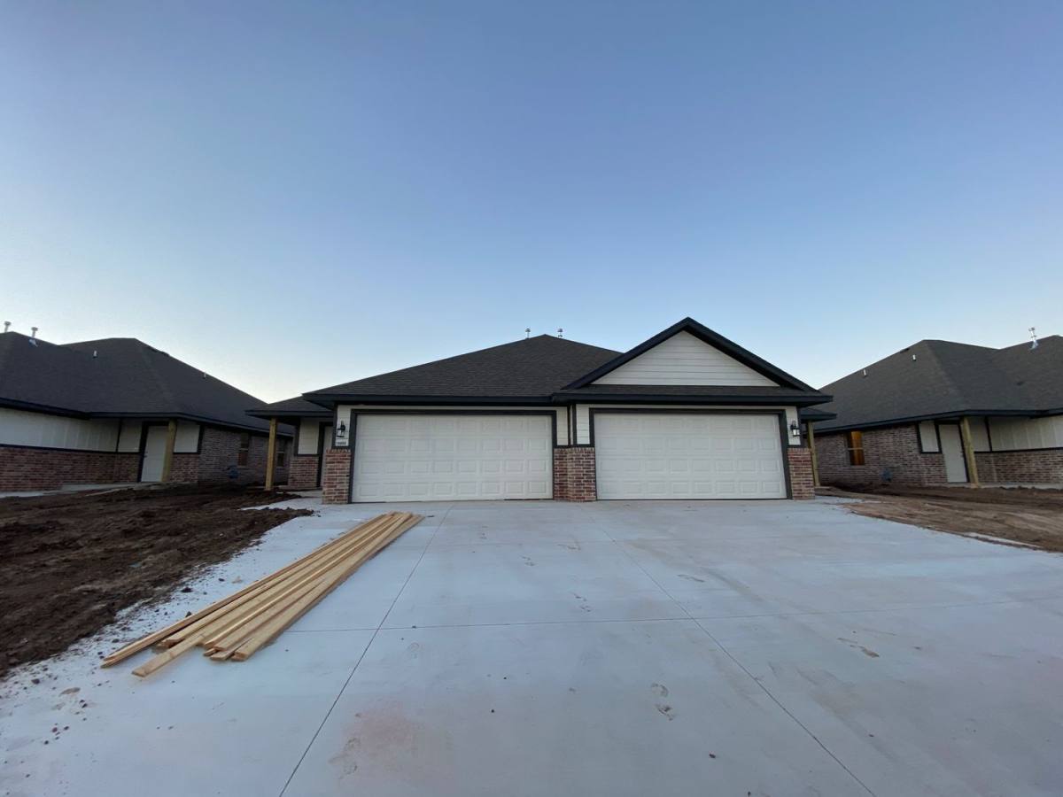 10904 NW 119th St, Yukon, OK 73099 - House for Rent - Image 1