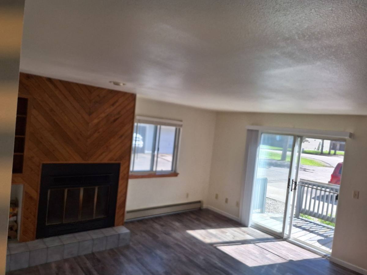 Plover, 261-271 Oakwood Ave, Plover, WI 54467 - Apartment for Rent - Image 10