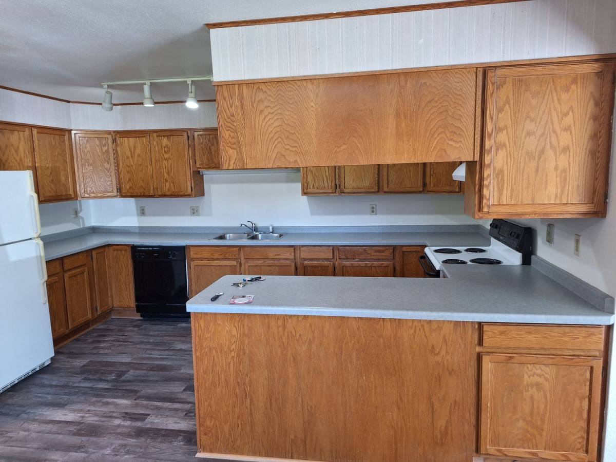 Plover, 261-271 Oakwood Ave, Plover, WI 54467 - Apartment for Rent - Image 7