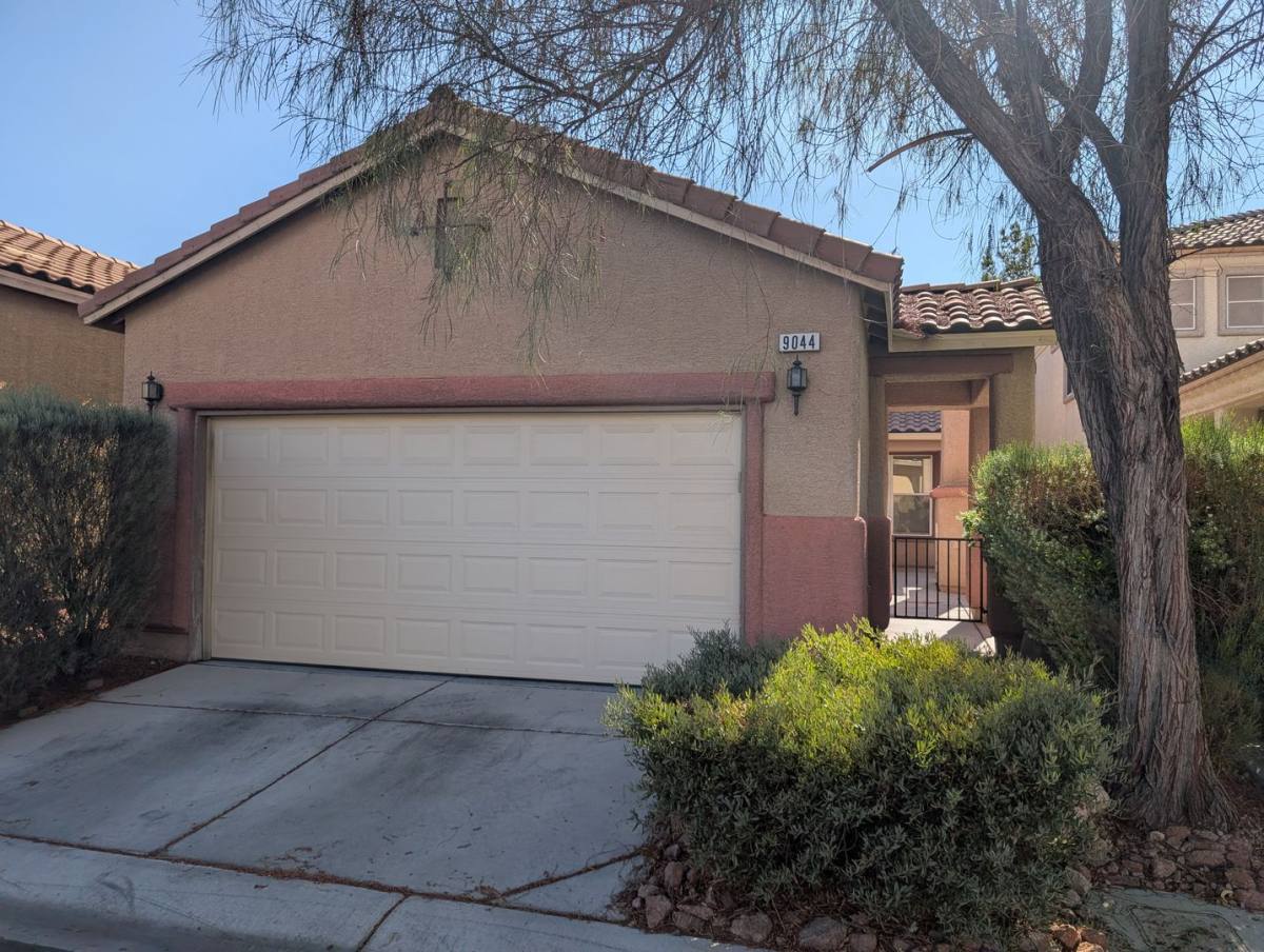 House for rent at 9044 Partridge Hill St, Las Vegas, NV 89148