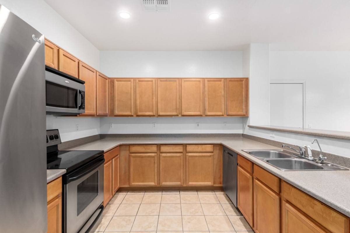 3879 E Kent Ave, Gilbert, AZ 85296 - House for Rent - Image 9