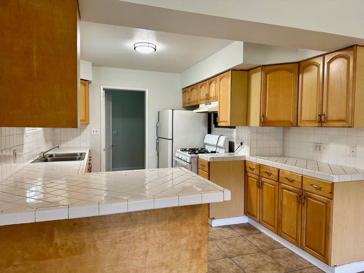 2464 Lathrop Rd, Lathrop, CA 95330 - House for Rent - Image 7