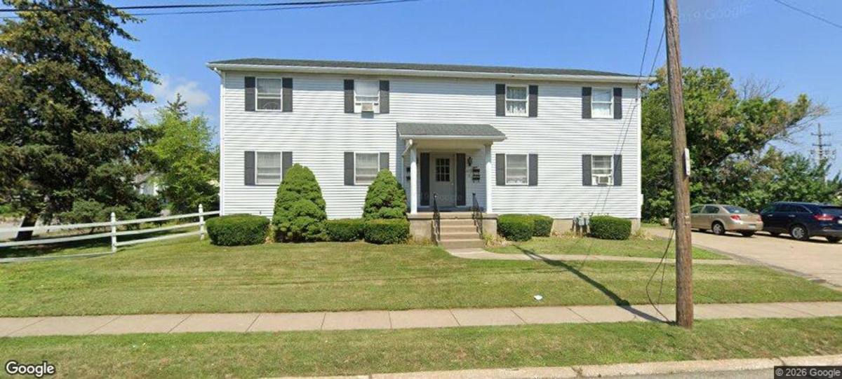 Apartment for rent at 612 W 36th St, Erie, PA 16508