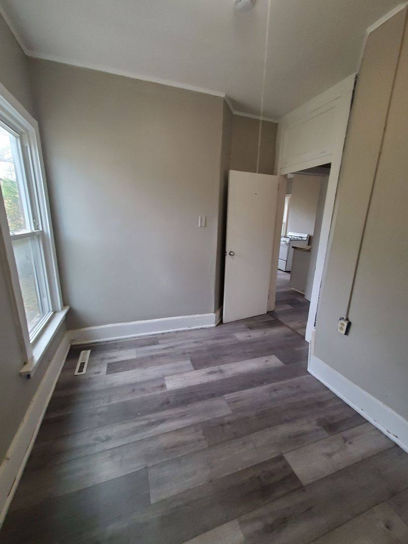 3746-3748 N Port Washington Ave, Milwaukee, WI 53212 - Apartment for Rent - Image 2