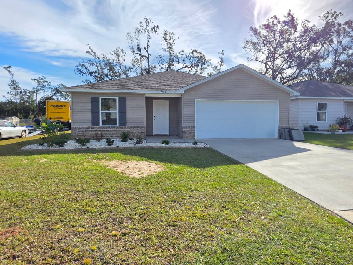 House for rent at 7824 Maxton R, Pensacola, FL 32514