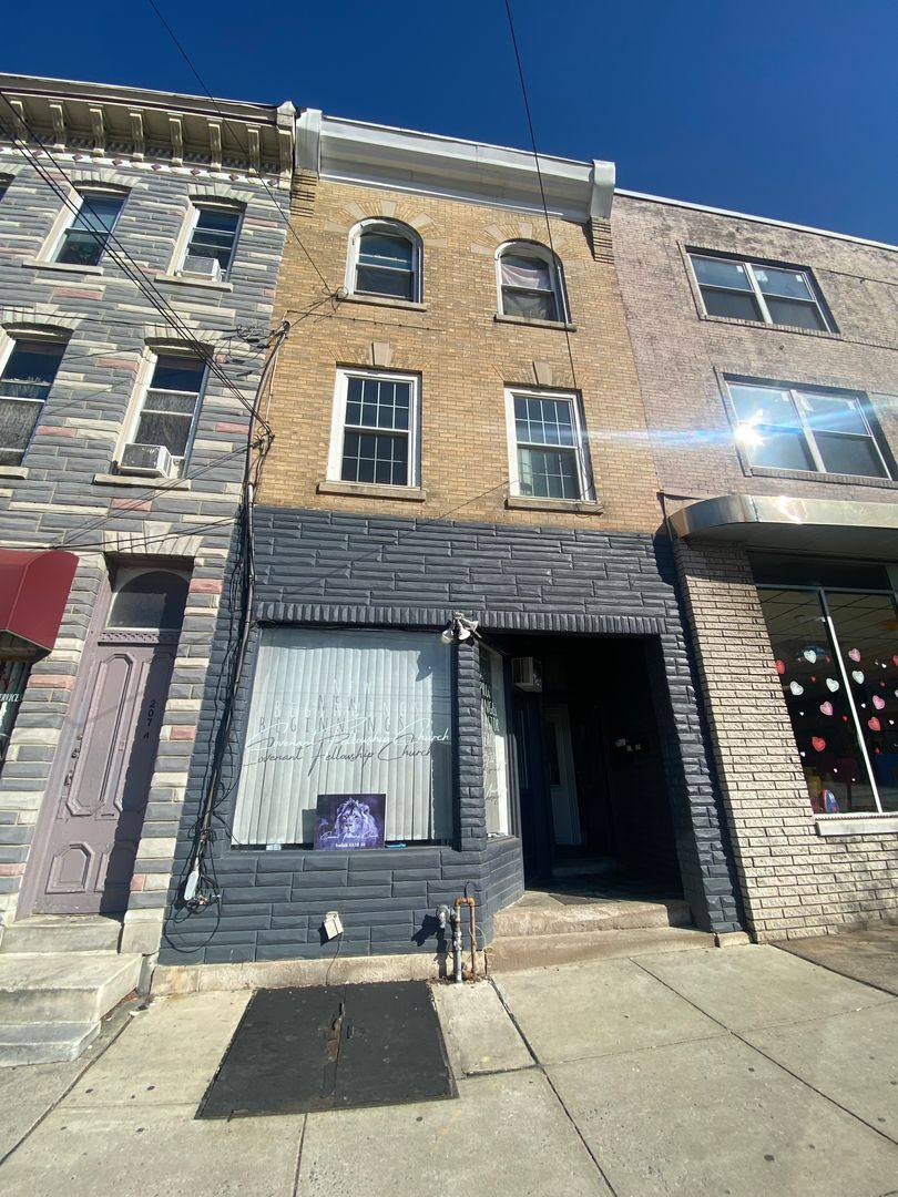 205 W King St, Lancaster, PA 17602 - Apartment for Rent - Image 1