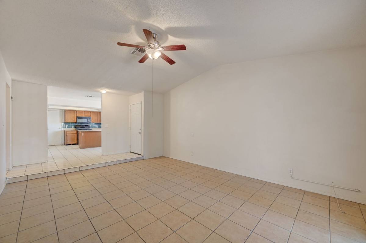 1724 Palm Dr, Henderson, NV 89011 - House for Rent - Image 5