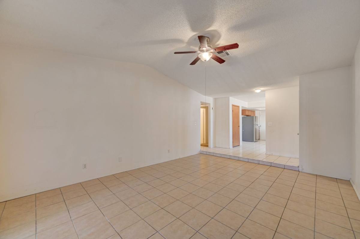 1724 Palm Dr, Henderson, NV 89011 - House for Rent - Image 6