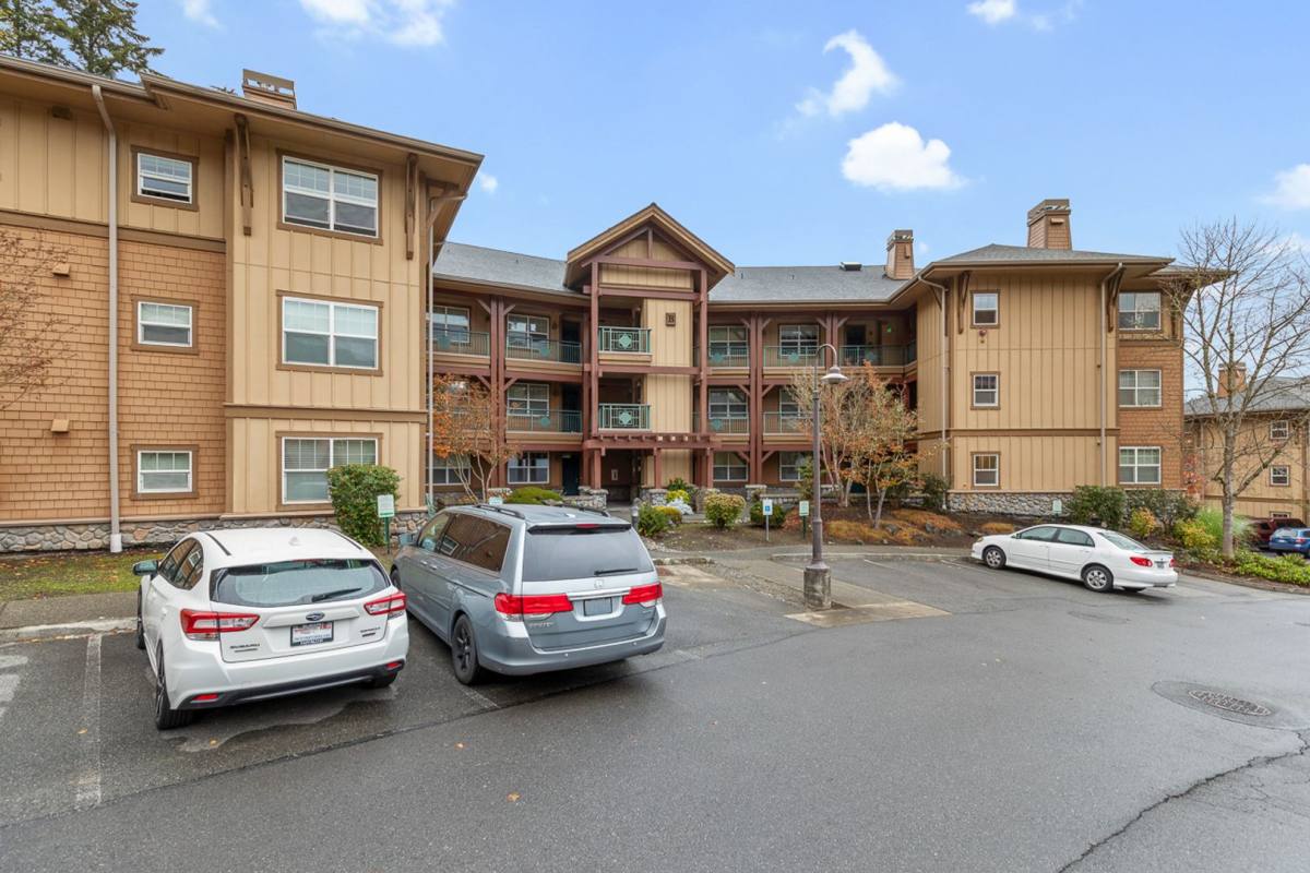 Condo for rent at 1000 Cabin Creek Lane SW #B107, Issaquah, WA 98027
