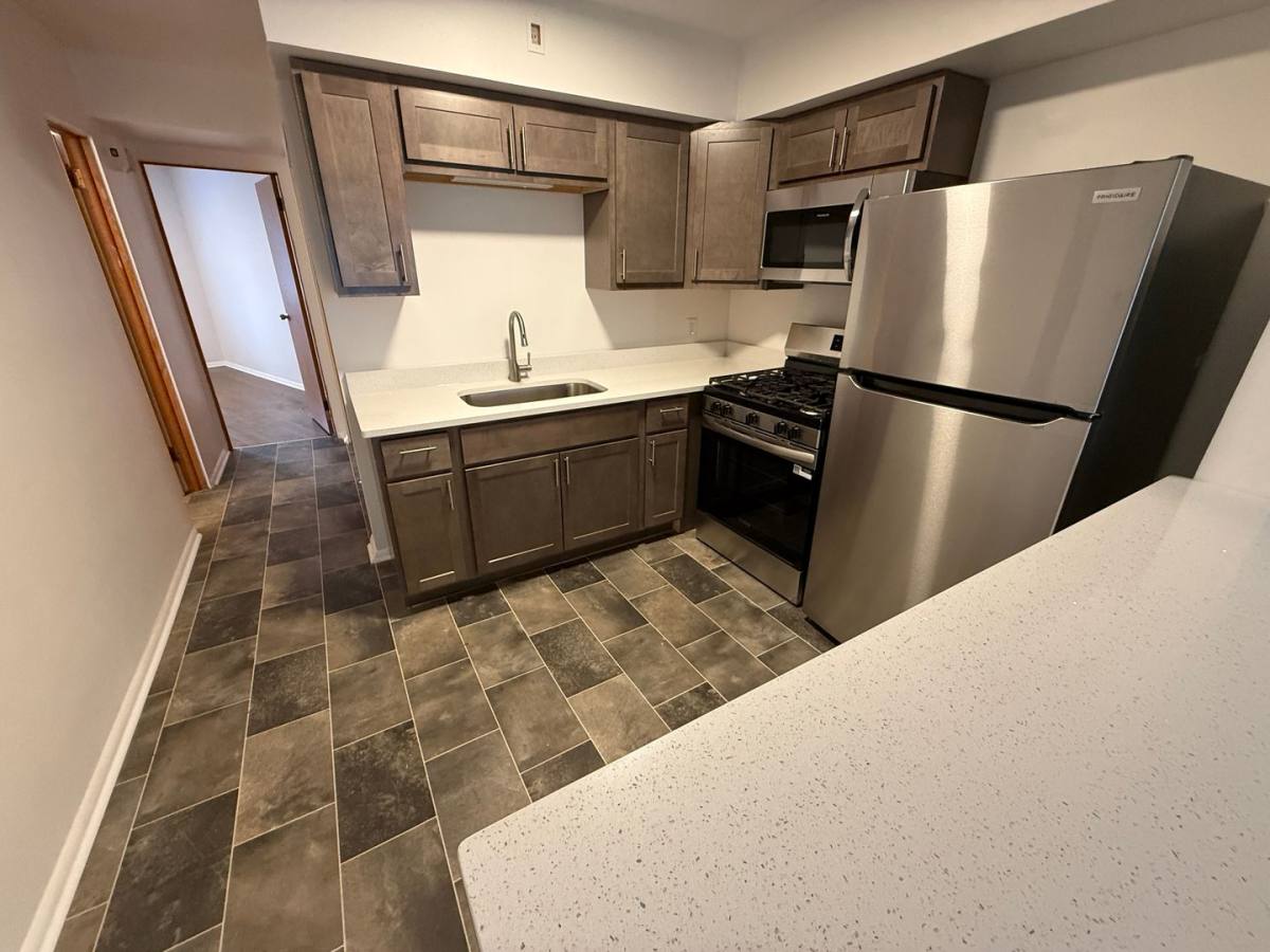 The Riverwood, 1200 E Singer Cr, Milwaukee, WI 53212 - Apartment for Rent - Image 5