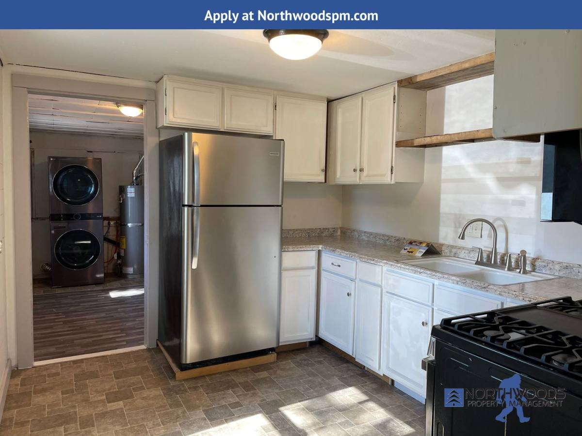 129 Loto St #3, Eagle Point, OR 97524 - House for Rent - Image 6
