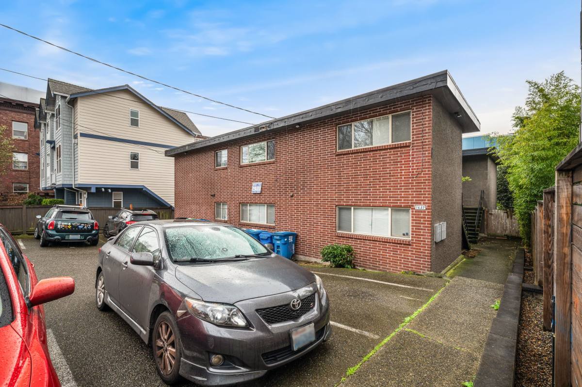 Apartment for rent at Chelsye, 1627 15th Ave, Seattle, WA 98122