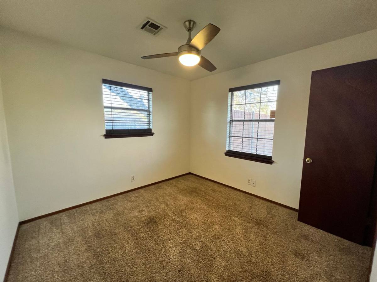 415 S Cook Ave #B, Norman, OK 73071 - House for Rent - Image 4
