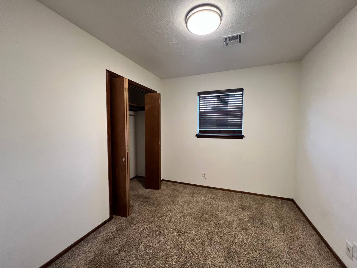 415 S Cook Ave #B, Norman, OK 73071 - House for Rent - Image 9