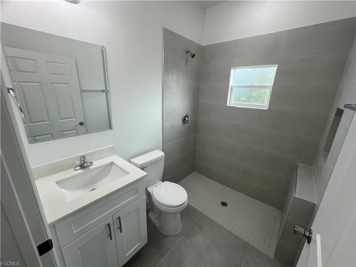 648 Wentworth Dr, Lehigh Acres, FL 33972 - House for Rent - Image 10