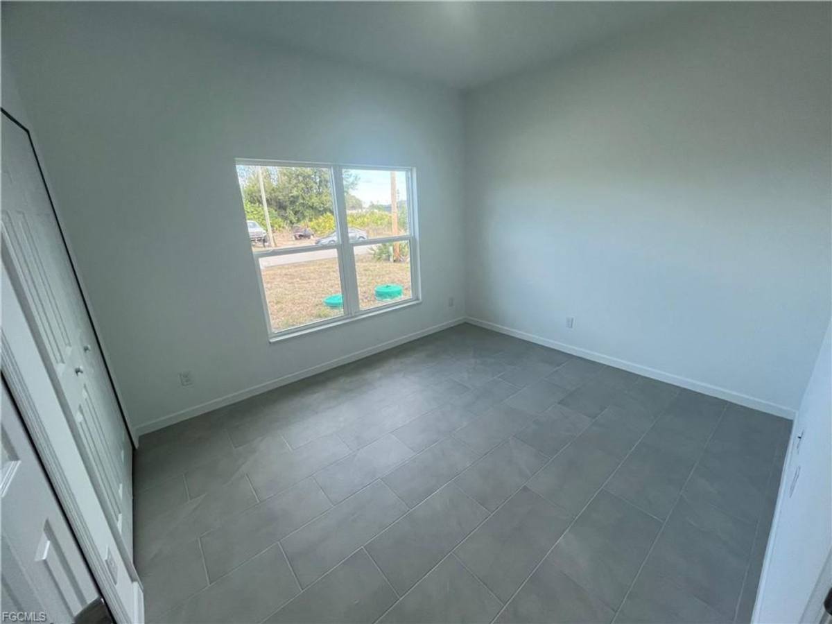 648 Wentworth Dr, Lehigh Acres, FL 33972 - House for Rent - Image 8