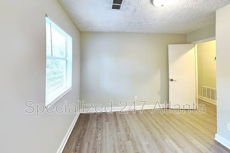 4460 Old Fairburn Rd, Atlanta, GA 30349 - House for Rent - Image 10