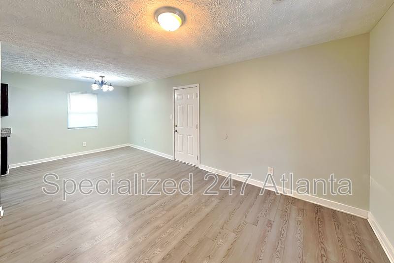 4460 Old Fairburn Rd, Atlanta, GA 30349 - House for Rent - Image 3