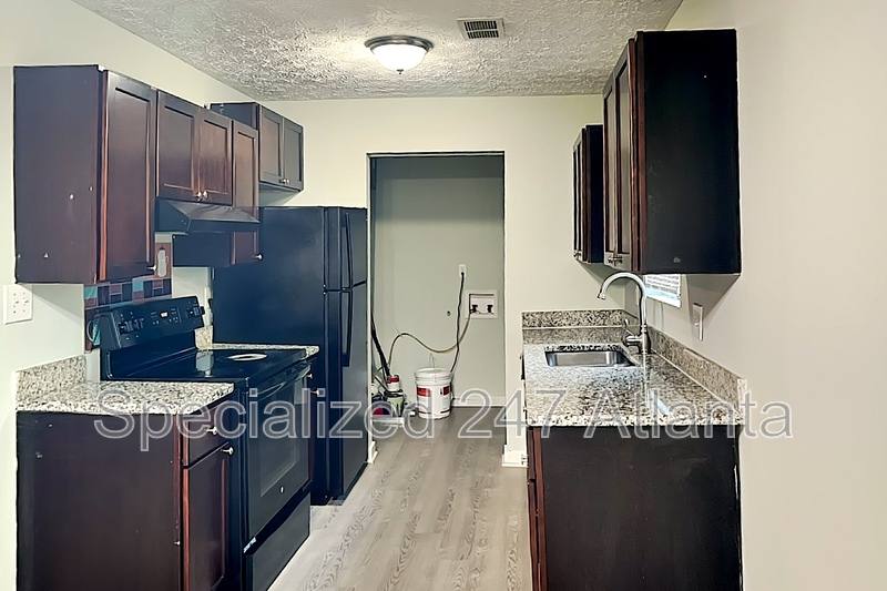 4460 Old Fairburn Rd, Atlanta, GA 30349 - House for Rent - Image 5