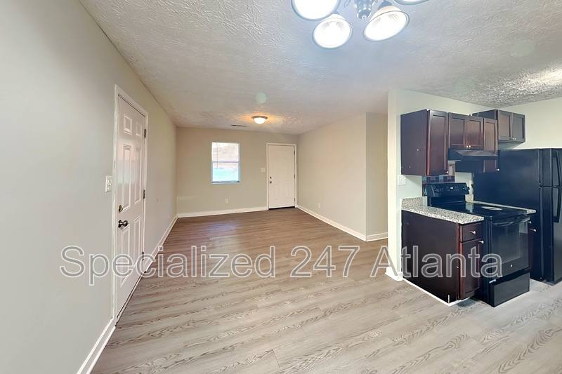 4460 Old Fairburn Rd, Atlanta, GA 30349 - House for Rent - Image 6