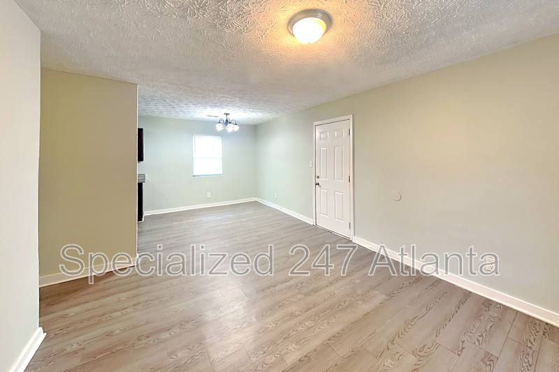 4460 Old Fairburn Rd, Atlanta, GA 30349 - House for Rent - Image 4