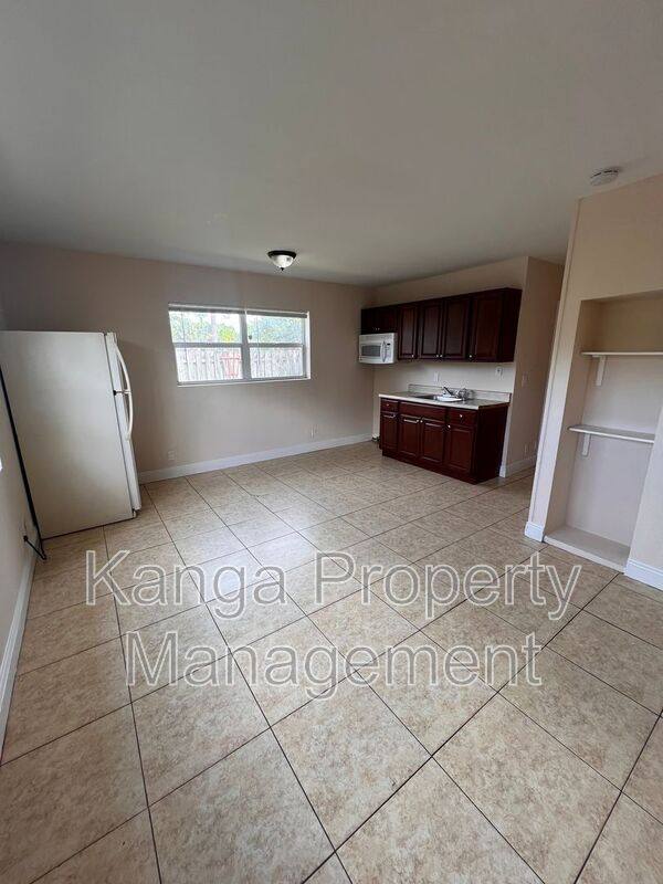 4821 Vermont Ave #1, Lake Worth, FL 33461 - Apartment for Rent - Image 3