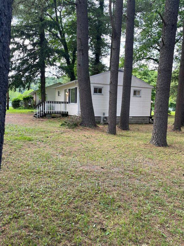 272 Acres Rd, East Stroudsburg, PA 18301 - House for Rent - Image 2