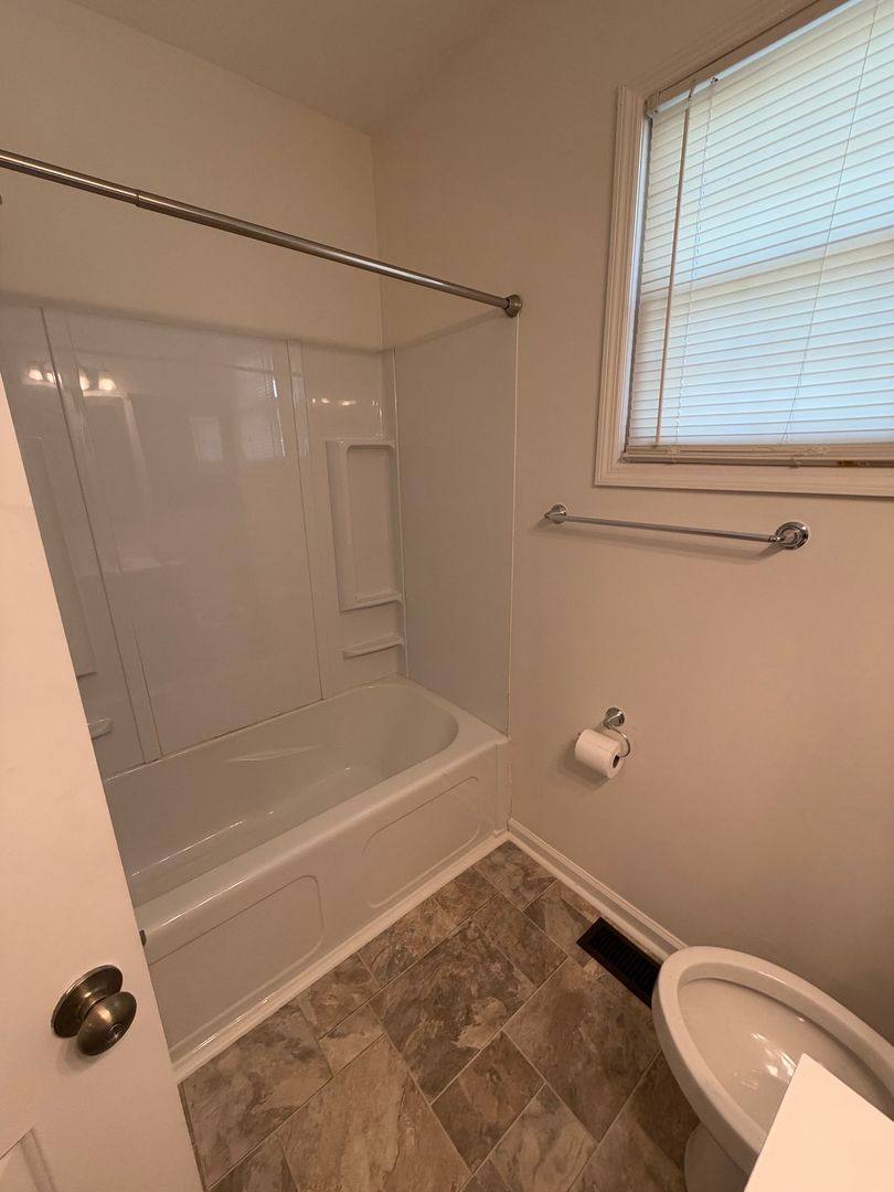 917 Myrtle St, Kingsport, TN 37660 - House for Rent - Image 10
