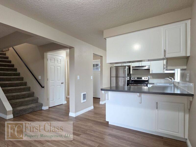 4325 SE 37th Ave, Portland, OR 97202 - Townhouse for Rent - Image 6