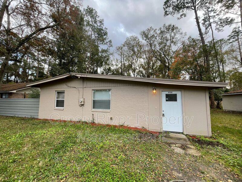 6328 Delacy Rd, Jacksonville, FL 32244 - House for Rent - Image 2