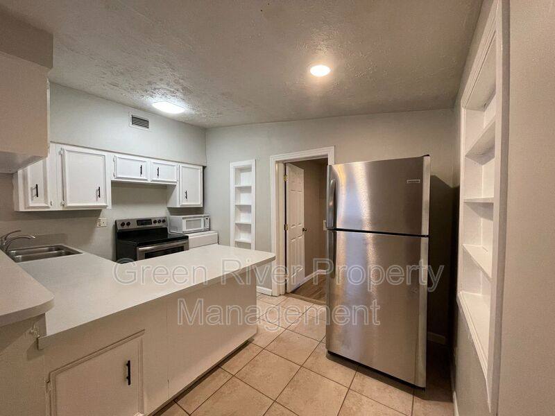 6328 Delacy Rd, Jacksonville, FL 32244 - House for Rent - Image 4