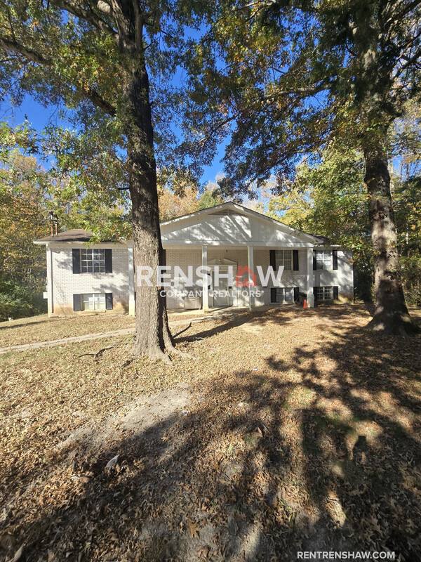 Apartment for rent at 3 Oakridge Dr #B, Jackson, TN 38305