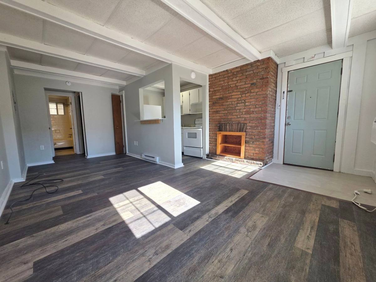 11 Station St, Pittsburgh, PA 15205 - Apartment for Rent - Image 2