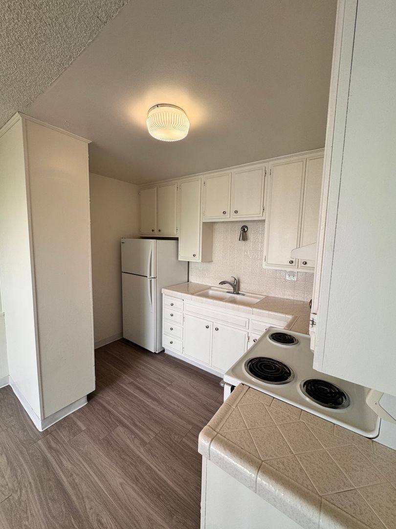 3966 Centre St, San Diego, CA 92103 - Apartment for Rent - Image 7