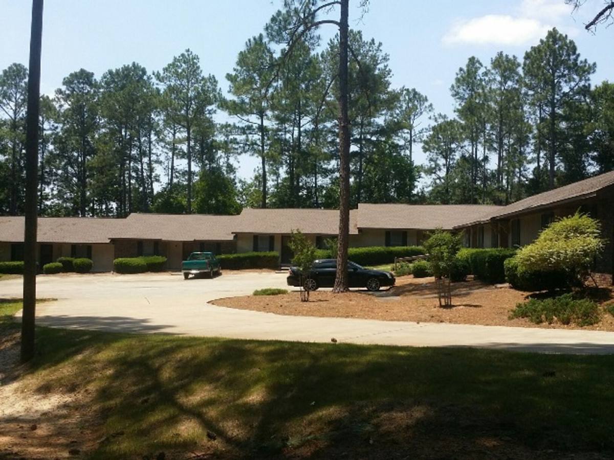 Pinebrooke, 6924 Bullet Blvd, Columbus, GA 31907 - Apartment for Rent - Image 2