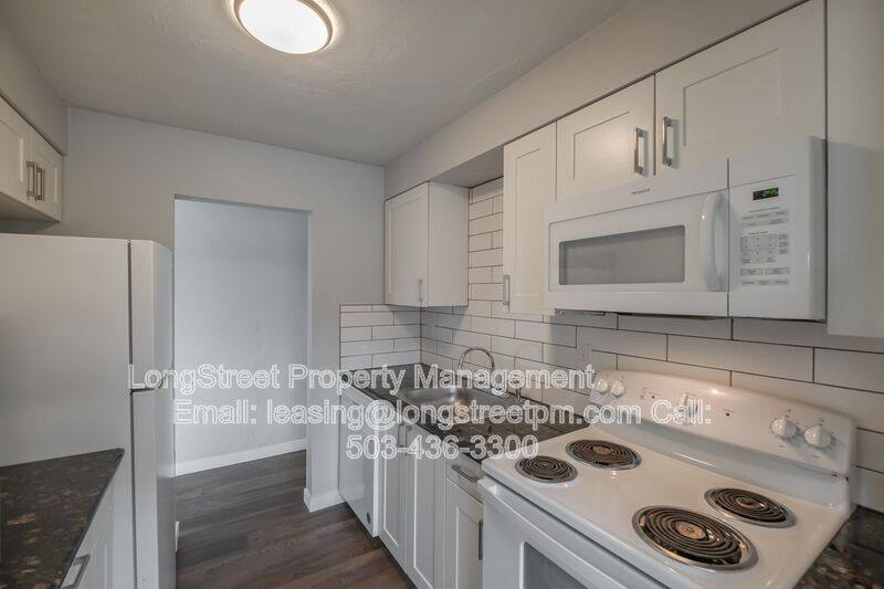 Apartment for rent at 205 6th Ave SE #9, Albany, OR 97321