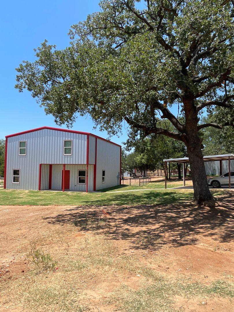 1025 Deer Lane, Azle, TX 76020 - House for Rent - Image 5