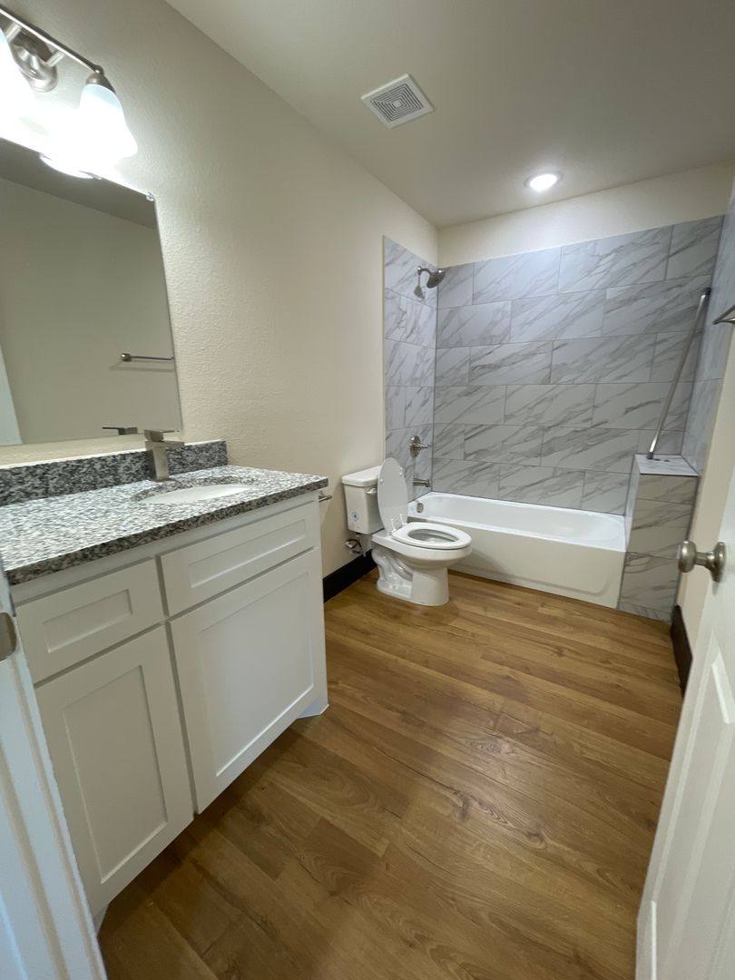 1025 Deer Lane, Azle, TX 76020 - House for Rent - Image 9